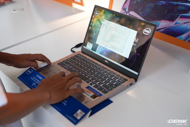 Trên tay Dell XPS 13 7390: Nâng cấp vi xử lý Core i đời thứ 10, bàn phím mới gõ sướng tay hơn, diện tích touchpad lớn hơn 19% - Ảnh 11.