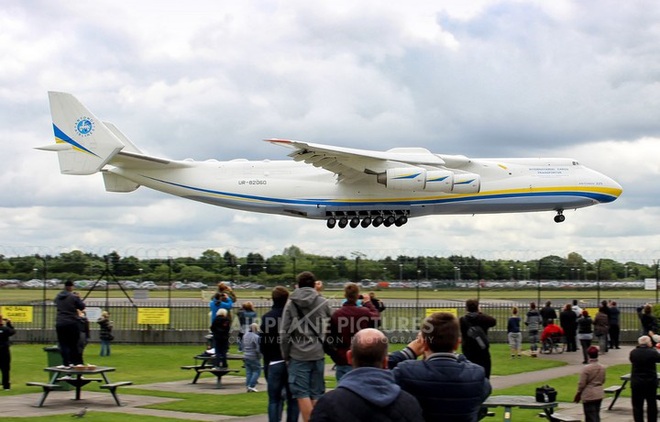 Tìm hiểu đôi nét về Antonov An-225, siêu máy bay vận tải được mệnh danh là “chú chim” lớn nhất bầu trời - Ảnh 2.