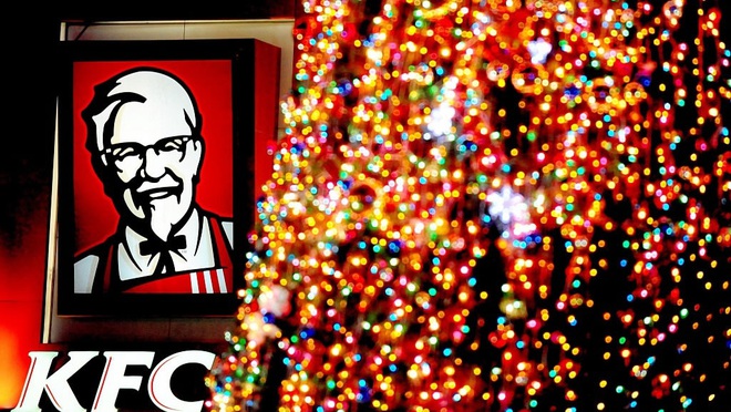 Tại sao người Nhật lại chuộng ăn KFC vào dịp Giáng sinh? Nhờ một sáng kiến đúng thời điểm từ hàng chục năm về trước - Ảnh 6.