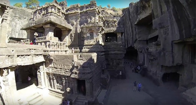 Khám phá ngôi đền cổ 1.200 năm tuổi được tạc từ duy nhất một khối đá siêu to khổng lồ - Ảnh 3.