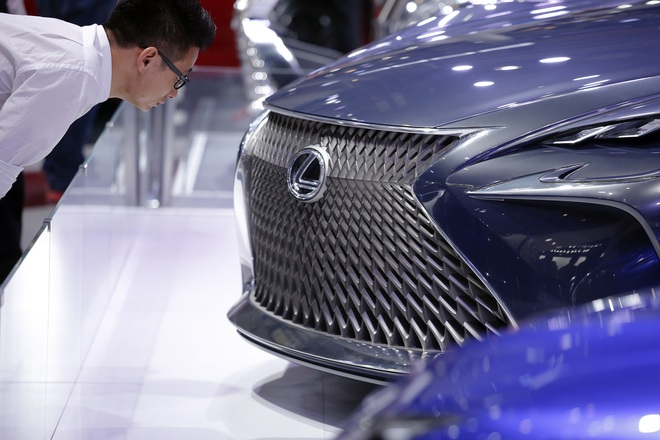 Trung Quốc phạt Toyota 12 triệu USD vì không cho các đại lý Lexus giảm giá bán xe - Ảnh 1.