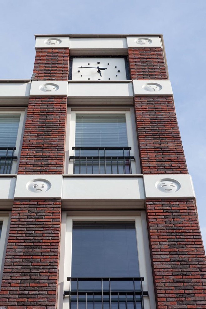 Tòa nhà độc đáo được trang trí ngoại thất bằng 22 biểu tượng emoji tại Hà Lan - Ảnh 8.