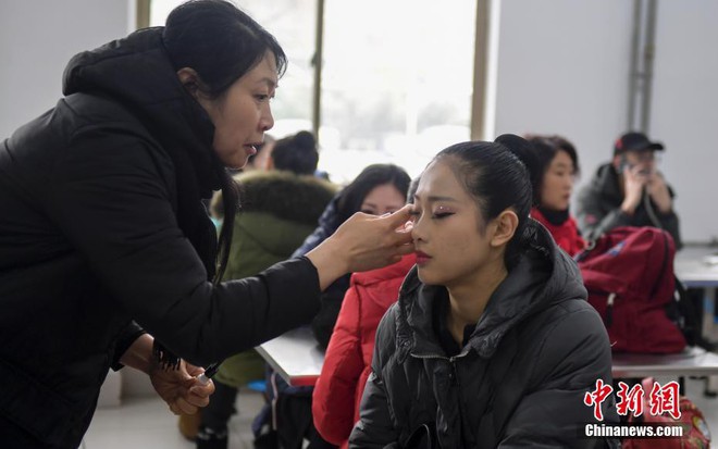 Sự khắc nghiệt kinh hoàng bên trong trường thi Nghệ thuật ở Trung Quốc, nơi tỷ lệ chọi cao bậc nhất thế giới - Ảnh 2.