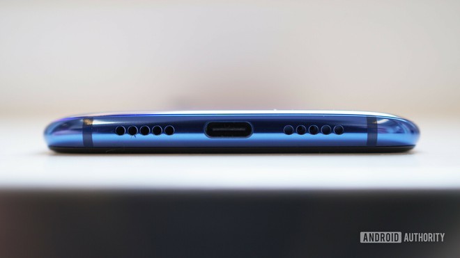 Cận cảnh Xiaomi Mi 9: Smartphone có thiết kế tốt nhất của Xiaomi - Ảnh 4.