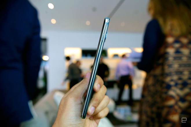 Samsung Galaxy S10 so với iPhone XS Max: mèo nào cắn mỉu nào - Ảnh 11.