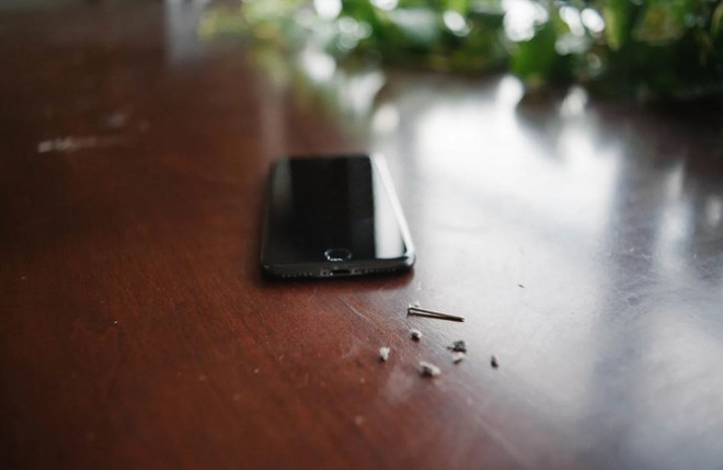 Cổng sạc Lightning trong iPhone của bạn có thể đang bị bẩn tới ghê người - Ảnh 3.