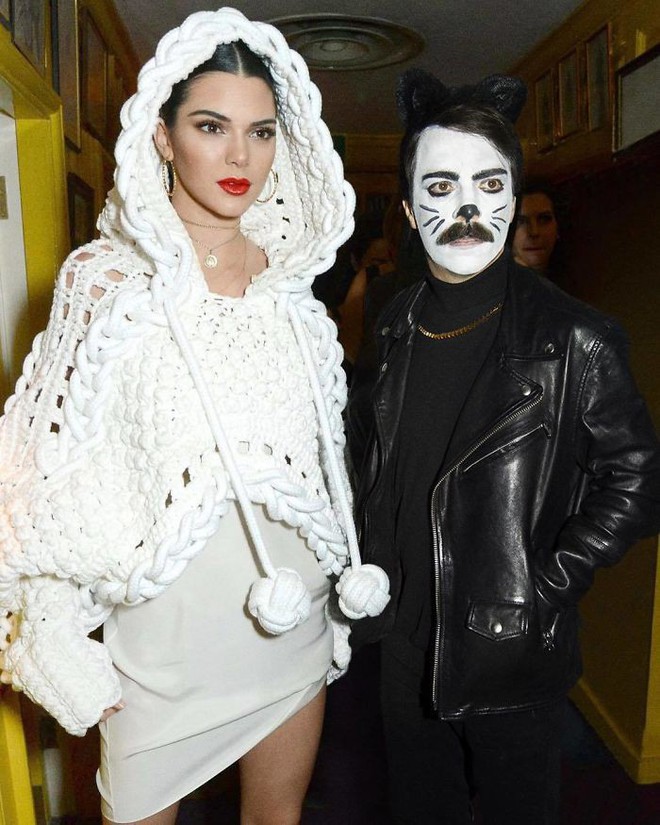 Biết là ảnh Photoshop, Internet vẫn ghen tỵ vì anh này được dắt tay Kendall Jenner đi chơi khắp nơi - Ảnh 9.