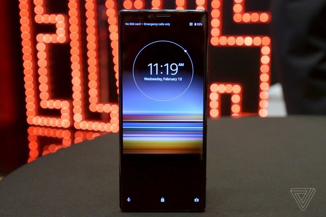 [MWC 2019] Sony ra mắt Xperia 1: Smartphone đầu tiên có màn hình OLED 4K, tỷ lệ 21:9, chip Snapdragon 855, 3 camera sau 12MP - Ảnh 2.