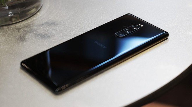 Cận cảnh và đánh giá nhanh Sony Xperia 1: Chiếc smartphone đẳng cấp dành cho các fan của Sony - Ảnh 5.