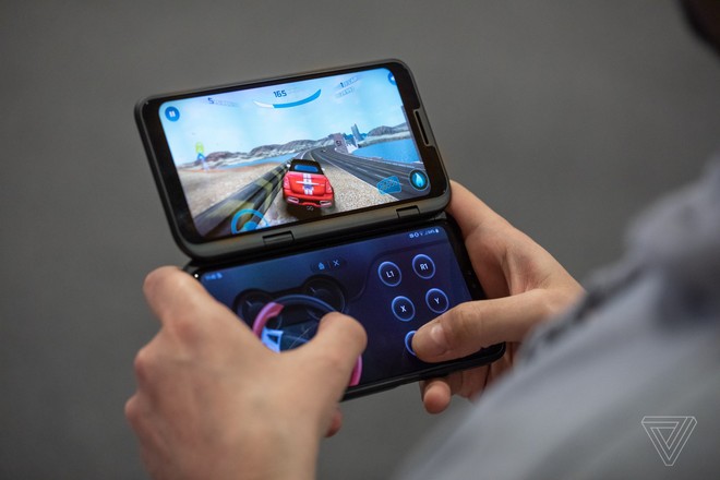 [MWC 2019] Không có smartphone màn hình gập, LG bèn tung ra phụ kiện màn hình phụ cho V50 - Ảnh 5.