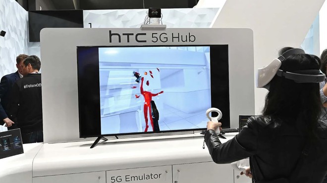 [MWC 2019] HTC làm điện thoại thì đã quá nhàm nhưng với cục phát 5G thì lại khác: cực kỳ sáng tạo - Ảnh 7.