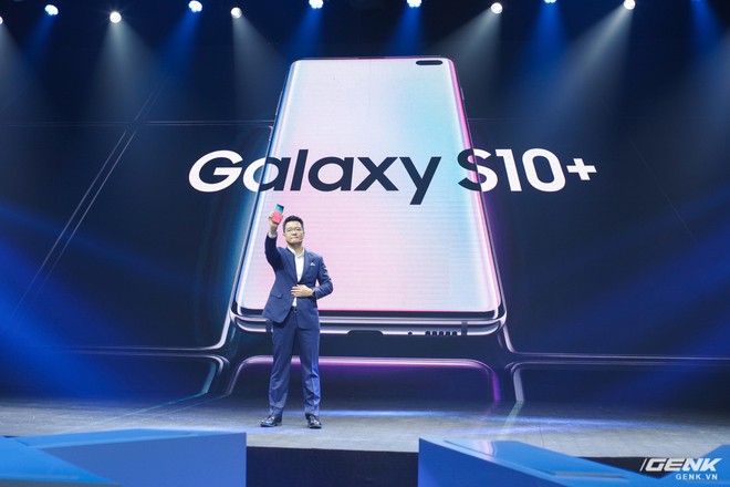 Bộ ba Galaxy S10 chính thức ra mắt ở Việt Nam: giá khởi điểm từ 16 triệu , cao nhất 34 triệu - Ảnh 1.