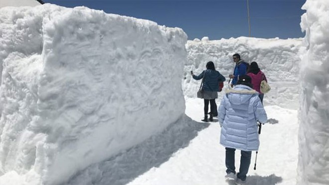 Tuyết phủ cao tới 17m, thung lũng quanh co ở Nhật được mệnh danh là The Wall đời thực - Ảnh 8.