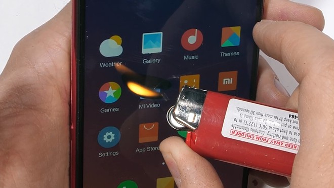 Redmi Note 7 dễ dàng bị bẻ cong bằng tay, không bền như quảng cáo? - Ảnh 5.