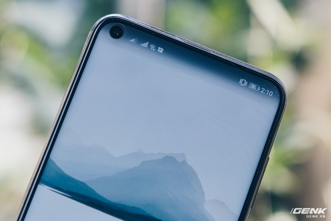 Smartphone năm 2019 sẽ như thế này đây: Trên tay Huawei Nova 4 với màn hình đục lỗ - Ảnh 3.