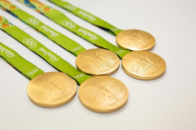 Tin vui cho môi trường: toàn bộ huy chương của Olympic 2020 sẽ được làm từ các vật dụng tái chế - Ảnh 1.