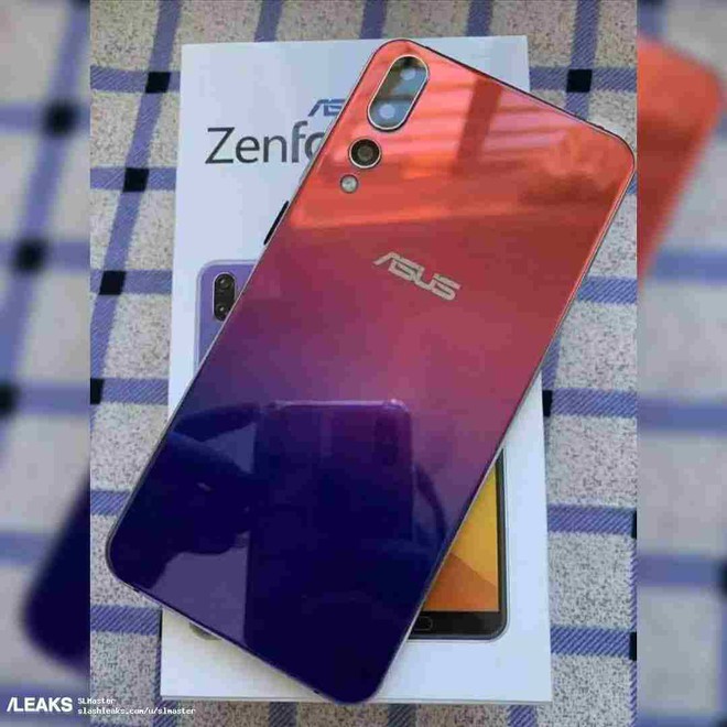 ASUS Zenfone 6 (2019) lộ ảnh thực tế với 3 camera, mặt lưng màu gradient - Ảnh 1.