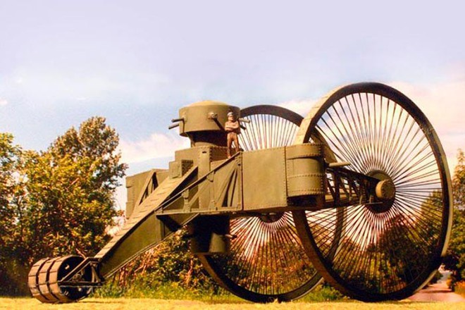 [Vietsub] Tìm hiểu về chiếc xe tăng Sa Hoàng độc nhất vô nhị trong thế chiến I: cao 9 m, nặng 40 tấn nhưng chỉ là món đồ chơi phóng to - Ảnh 8.