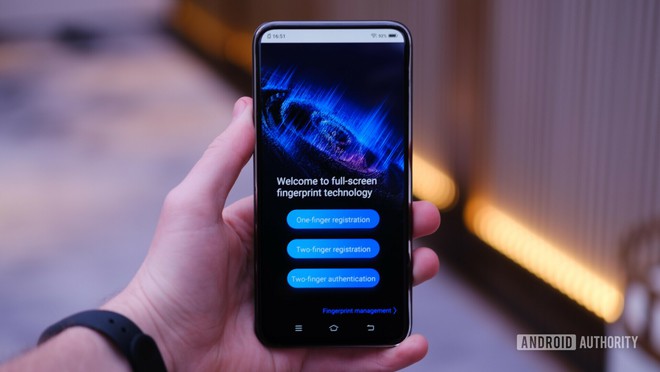Cận cảnh Vivo APEX 2019: Smartphone không cổng sạc, không nút bấm với cảm biến vân tay toàn màn hình, chạm vào đâu cũng có thể mở khóa - Ảnh 11.