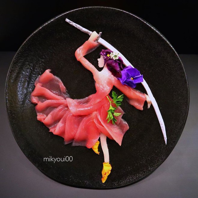 Chỉ xem Youtube, ông bố Nhật đã tạo ra những tác phẩm nghệ thuật đáng kinh ngạc từ cá sống - Ảnh 12.