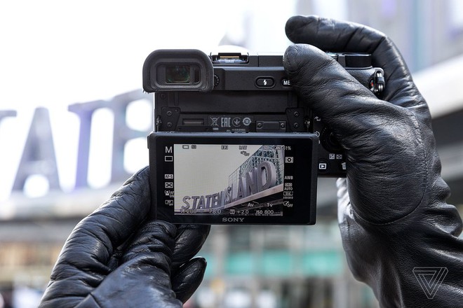 Chiếc máy ảnh mirrorless mới nhất của Sony cho thấy những hạn chế của một nền tảng đang già cỗi - Ảnh 15.