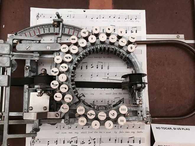 Có thể bạn chưa biết: Đây là máy đánh nốt nhạc từ những năm 1950s - Ảnh 2.