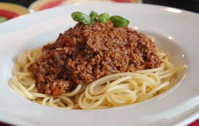 Thị trưởng thành phố Ý: Làm gì có loại spaghetti nào tên là bolognese! Gọi tên sai hết rồi - Ảnh 1.