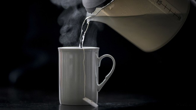 Uống trà nóng có thể làm tăng gấp đôi nguy cơ mắc ung thư thực quản - Ảnh 1.