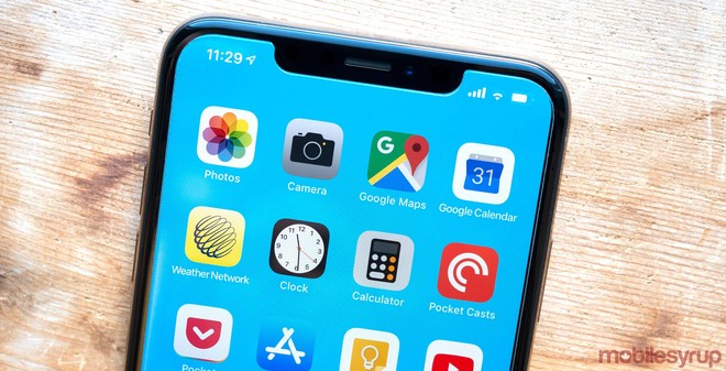 iPhone 2020 sẽ loại bỏ hoàn toàn tai thỏ, chỉ dùng màn hình OLED, có cảm biến vân tay dưới màn hình - Ảnh 1.