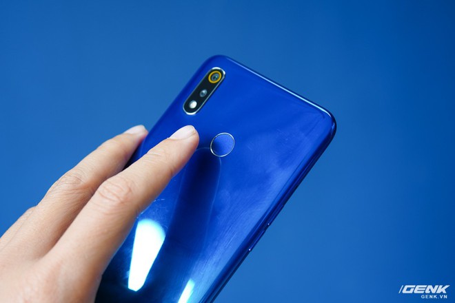 Trên tay Realme 3 tại Việt Nam: đối thủ mới của Redmi Note 7 và Galaxy M20 có gì hấp dẫn? - Ảnh 13.