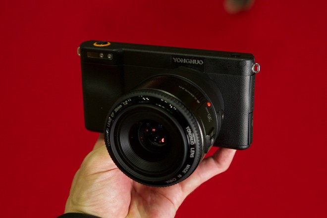Yongnuo YN450 - máy ảnh không gương lật, sử dụng ống kính Canon, chạy Android - Ảnh 1.