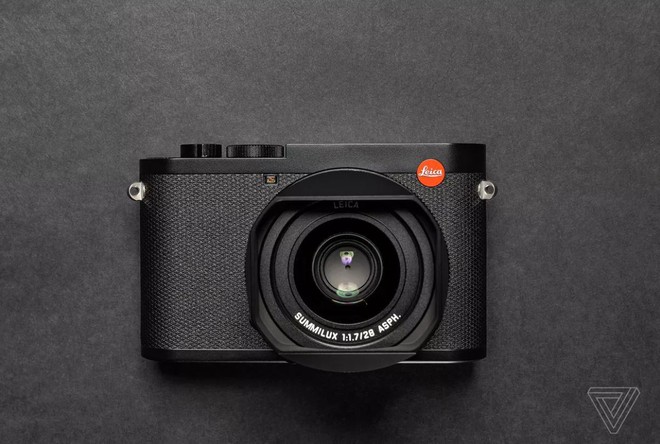 Leica ra mắt máy ảnh cao cấp Q2: cảm biến 47MP, ống kính 28mm f/1.7, quay phim 4K - Ảnh 1.