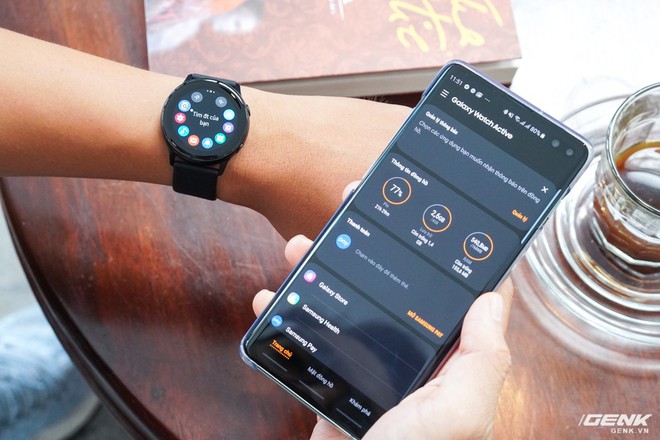 Trên tay đồng hồ Galaxy Watch Active giá 5,5 triệu đồng: đơn giản nhưng không kém phần sang trọng, thiết kế nhỏ gọn hợp với cổ tay người Á Đông - Ảnh 9.