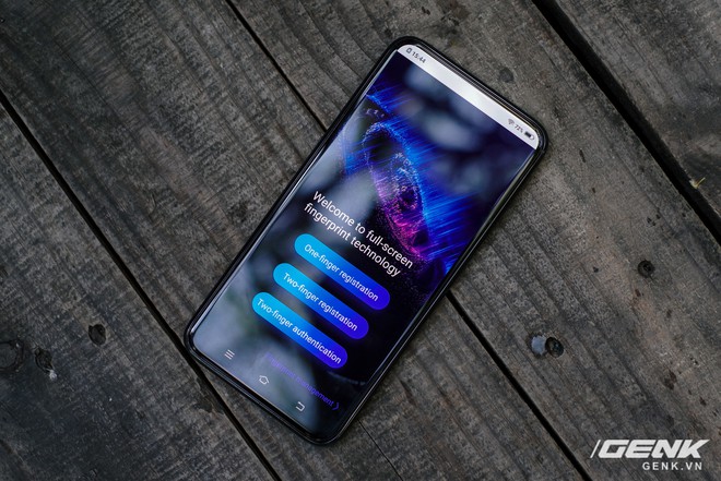 Cận cảnh Vivo APEX 2019 tại Việt Nam: thiết kế đẹp, cảm biến vân tay toàn màn hình, không phím, không lỗ - Ảnh 15.