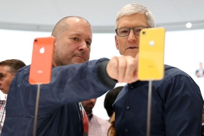 Apple bị kiện vì cố tình che giấu sự sụt giảm nhu cầu iPhone tại Trung Quốc - Ảnh 1.