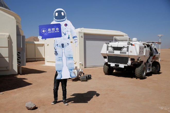 Trạm sao Hỏa 1400 tỷ của Trung Quốc tại sa mạc Gobi chính thức mở cửa để người dân vào chơi - Ảnh 5.