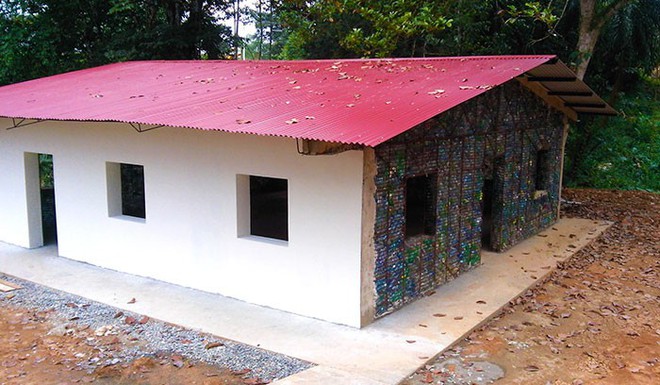 Chiêm ngưỡng ngôi làng độc đáo ở Panama, nơi nhà cửa được làm từ 1 triệu chai nhựa - Ảnh 11.