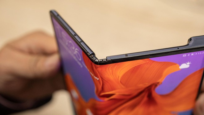 Chuyên gia tin rằng Huawei Mate X cũng sẽ bị lùi ngày lên kệ giống Galaxy Fold - Ảnh 3.