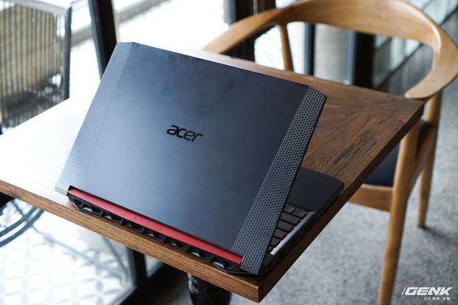 Cận cảnh laptop Acer Nitro 5 phiên bản 2019 tại Việt Nam: viền màn hình đã mỏng hơn, trang bị CPU Core i thế hệ 9 và NVIDIA GTX 16 Series - Ảnh 1.