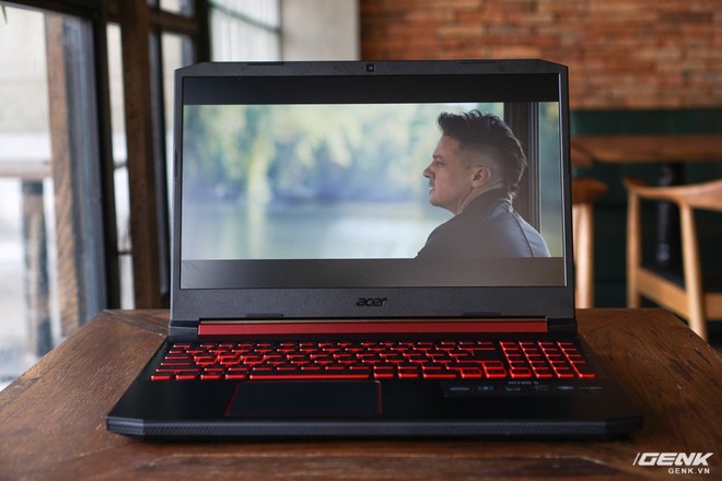 Cận cảnh laptop Acer Nitro 5 phiên bản 2019 tại Việt Nam: viền màn hình đã mỏng hơn, trang bị CPU Core i thế hệ 9 và NVIDIA GTX 16 Series - Ảnh 3.
