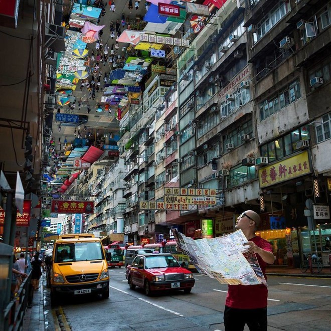 Chiêm ngưỡng một Hồng Kông ảo lòi qua con mắt của nghệ sĩ siêu thực - Ảnh 7.