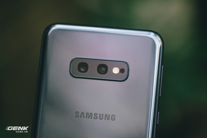 Đập hộp và trải nghiệm nhanh Samsung Galaxy S10e tại Việt Nam: Viên ngọc bị lãng quên? - Ảnh 18.
