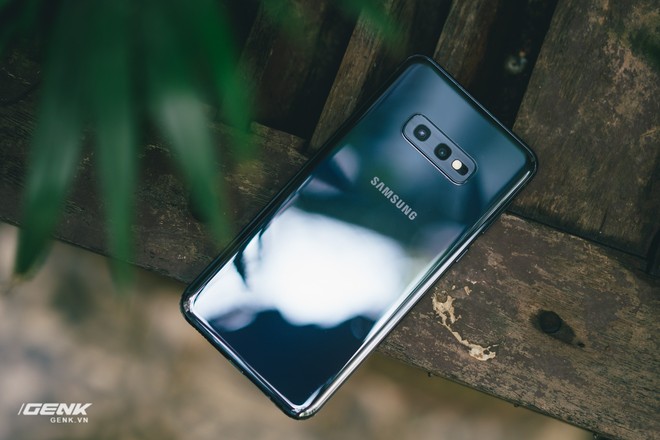 Đập hộp và trải nghiệm nhanh Samsung Galaxy S10e tại Việt Nam: Viên ngọc bị lãng quên? - Ảnh 17.