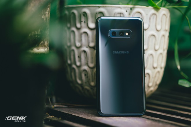Đập hộp và trải nghiệm nhanh Samsung Galaxy S10e tại Việt Nam: Viên ngọc bị lãng quên? - Ảnh 16.