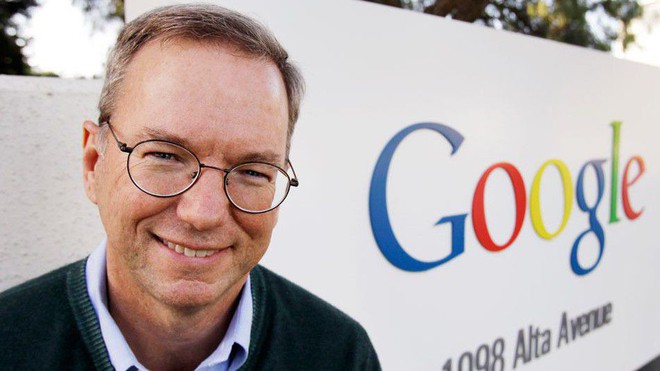 Cựu CEO Google, Eric Schmidt, sẽ ra đi sau 18 năm làm việc tại Google và Alphabet - Ảnh 1.
