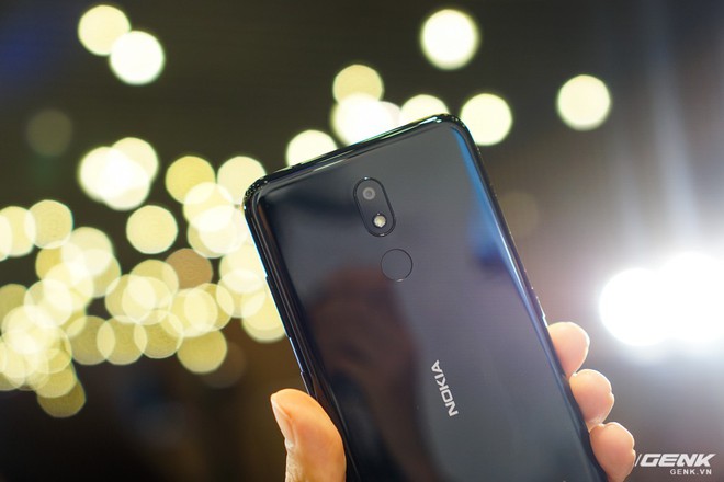 Nokia 3.2 chính thức ra mắt: Màn hình lớn 6,26 inch, có phím vật lý gọi Google Assistant, hai phiên bản dung lượng, giá từ 2,99 triệu đồng - Ảnh 8.