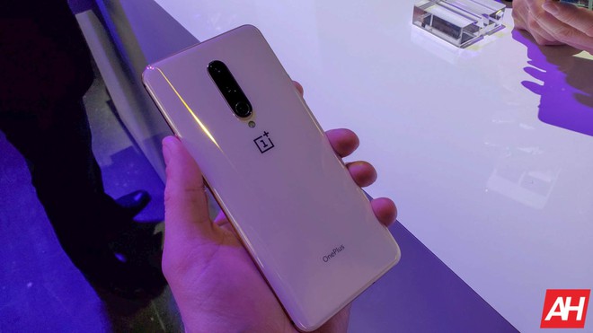 Cận cảnh OnePlus 7 Pro: Chiếc smartphone sinh ra để đánh bại các ông lớn - Ảnh 1.