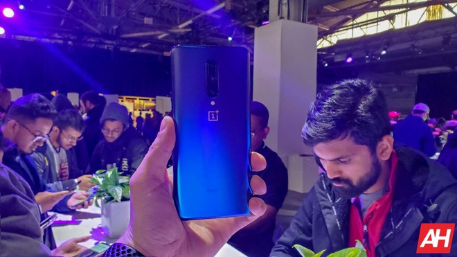 Cận cảnh OnePlus 7 Pro: Chiếc smartphone sinh ra để đánh bại các ông lớn - Ảnh 12.