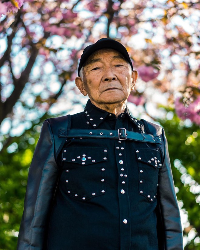 Internet phát sốt với cụ ông ăn chơi nhất Nhật Bản: 84 tuổi vẫn diện đồ hiệu nghìn USD, thần thái ngút trời - Ảnh 10.