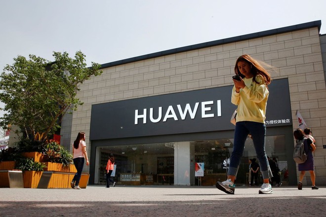 Apple có thể cũng sẽ dính đạn trong lệnh trừng phạt của Mỹ với Huawei - Ảnh 2.